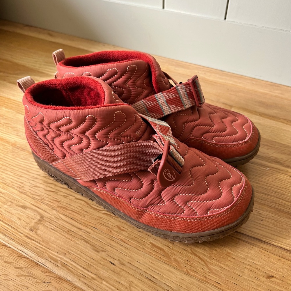 Chaco Women's Ramble Puff Shoes, Size 9